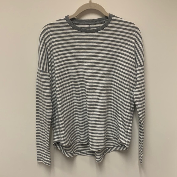 aerie Tops - Aerie loose fit long sleeve top